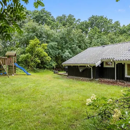 Lovis - 600m From The Sea By Interhome Tatil Evi