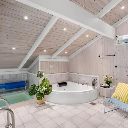 Lovis - 600m From The Sea By Interhome Feriehus
